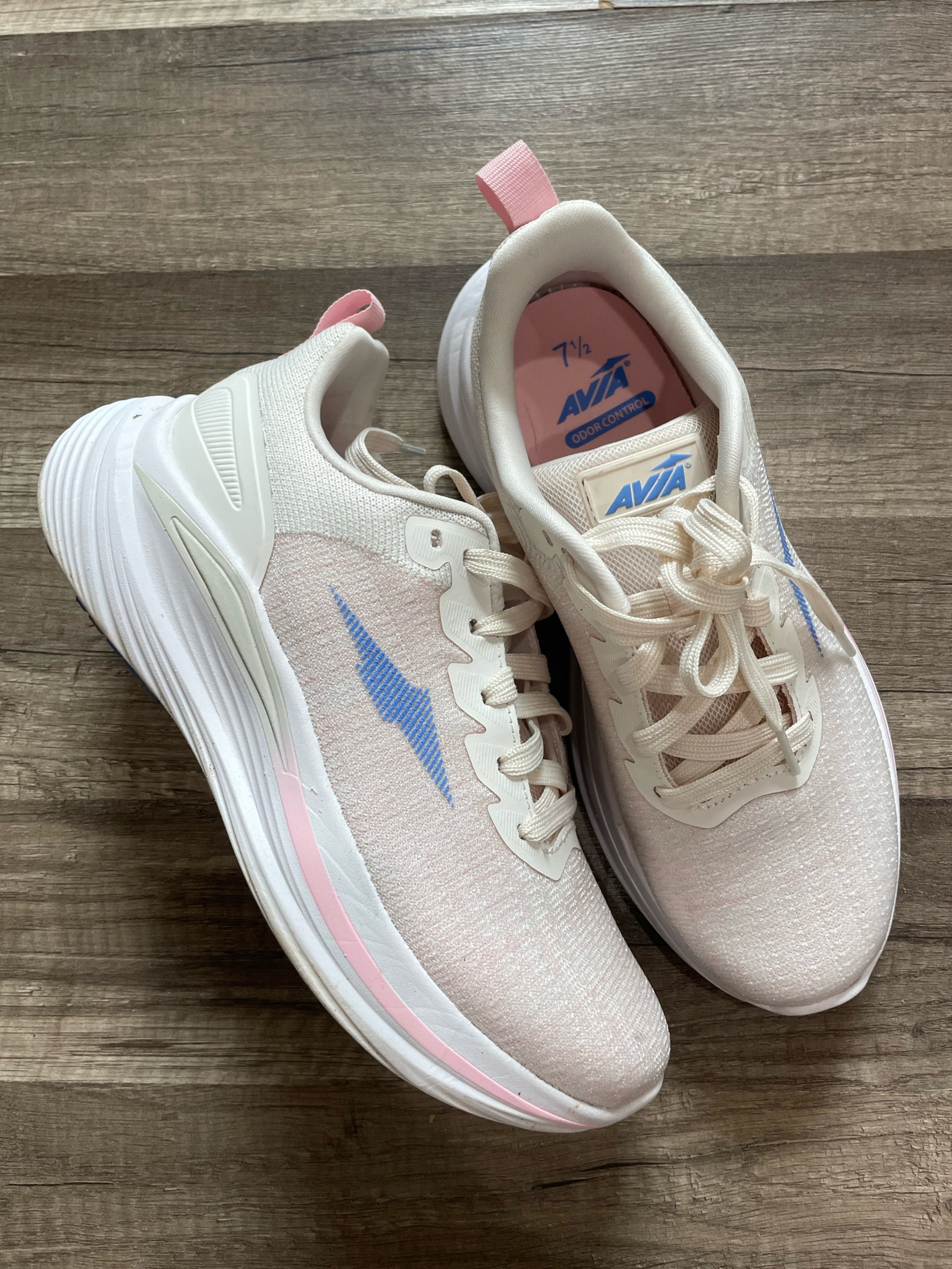 Hoka dupes. Hoka dupe shoes. Hoka shoes 

#LTKShoeCrush