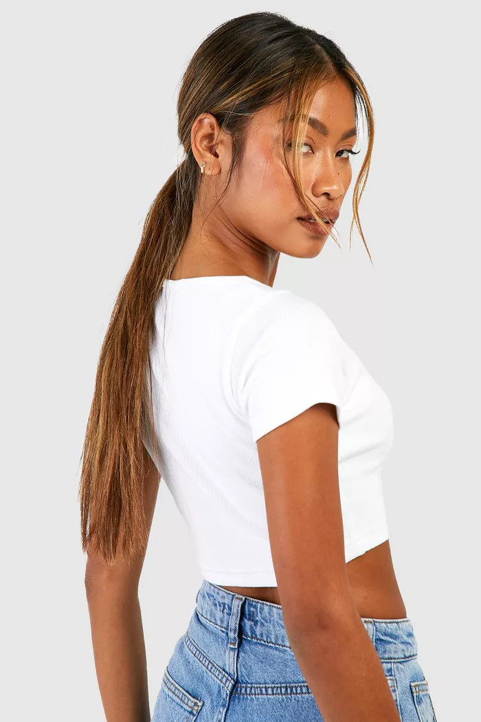 Basic Rib V Neck Short Sleeve Crop Top | boohoo (US & Canada)