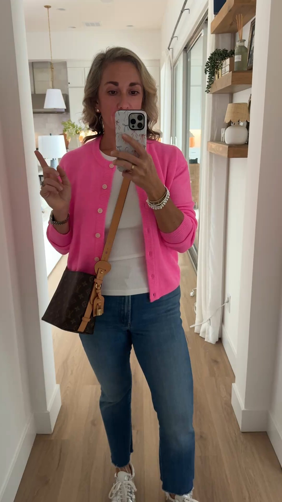 This pink cardigan from Target is just too good! Perfect to transition into spring! 

#LTKActive #LTKOver40