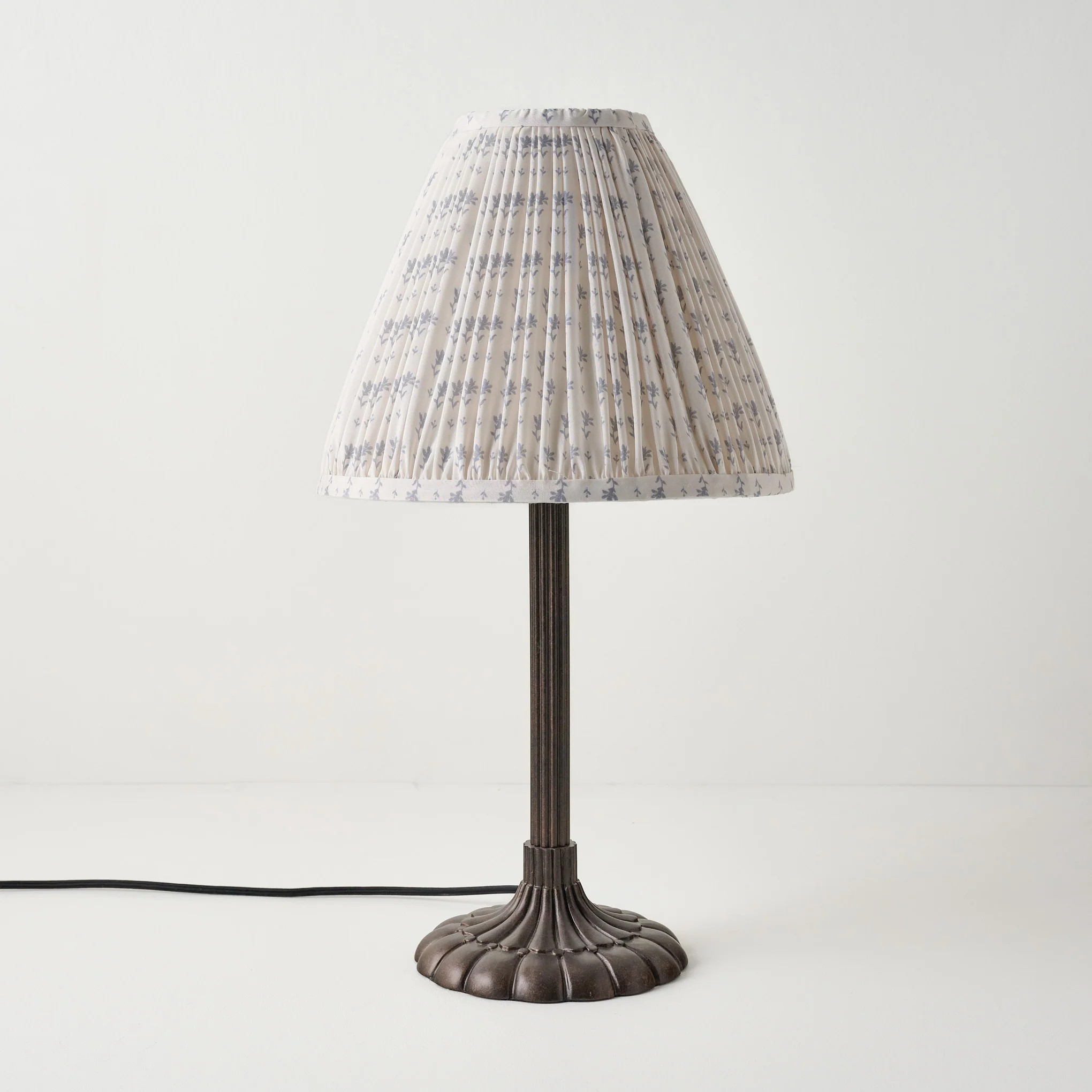Stella Table Lamp-Bronze Scallop | Magnolia