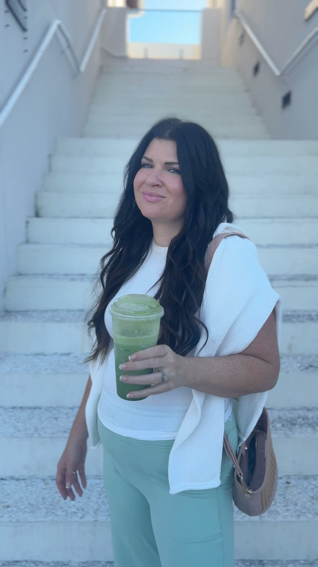 Loving these mint wide leg yoga pants 


#LTKTravel #LTKOver40 #LTKActive