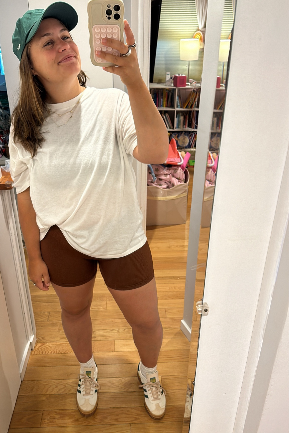 Today’s mom look 😇