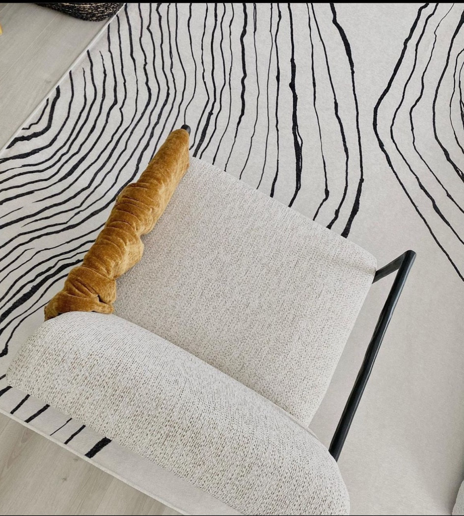 When a rug brings the whole space together, you know you did your thing🤗

#RugLove #FloorArt #HomeDecor #RugStyle #InteriorDesign #CozySpaces #RugGoals #HomeRenovation #RenovatedSpaces #TransformedHome #HouseMakeover #RenovationJourney #ModernLiving 

#LTKhome #LTKparties 

#LTKU