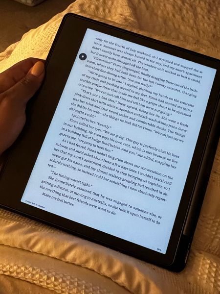 Kindle scribe, my best purchase! Love the size! Also- I’m reading The Seven Year Slip🤗 