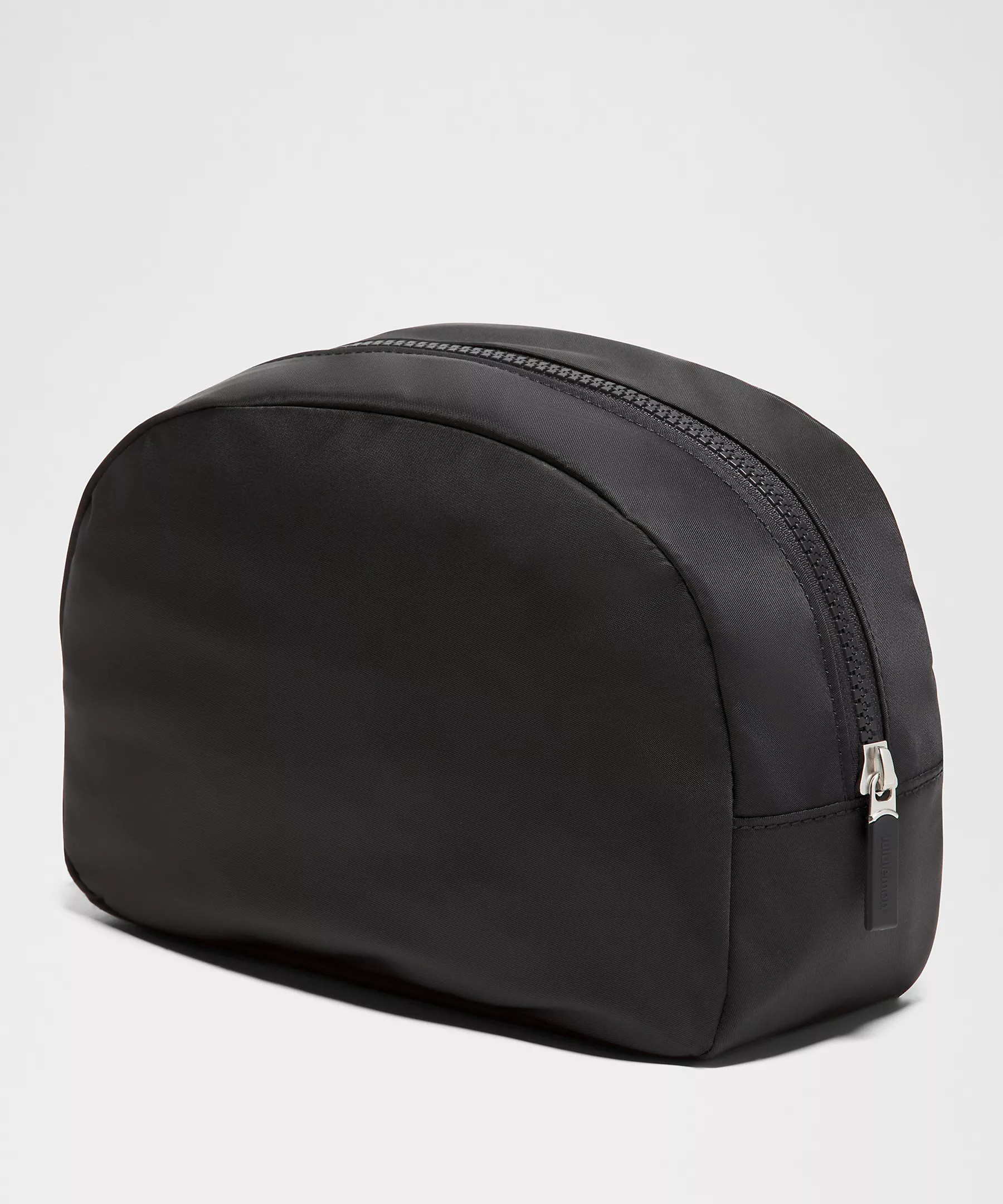 City Essentials Pouch 4L | Lululemon (US)