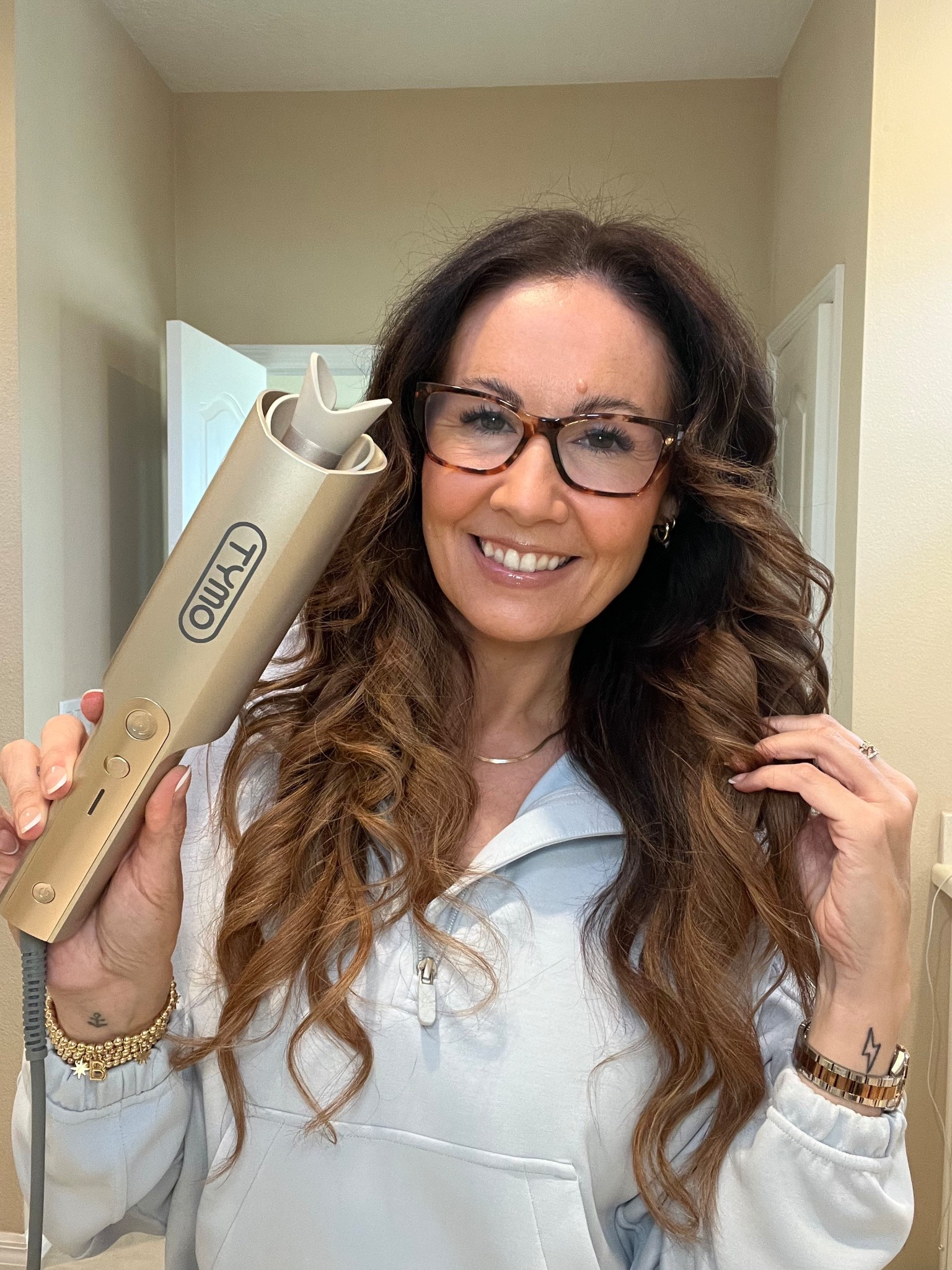 Curl your hair easier and faster! 20% off for Xmas Sale; code: XMAS

#LTKGiftGuide #LTKHoliday #LTKgrwm