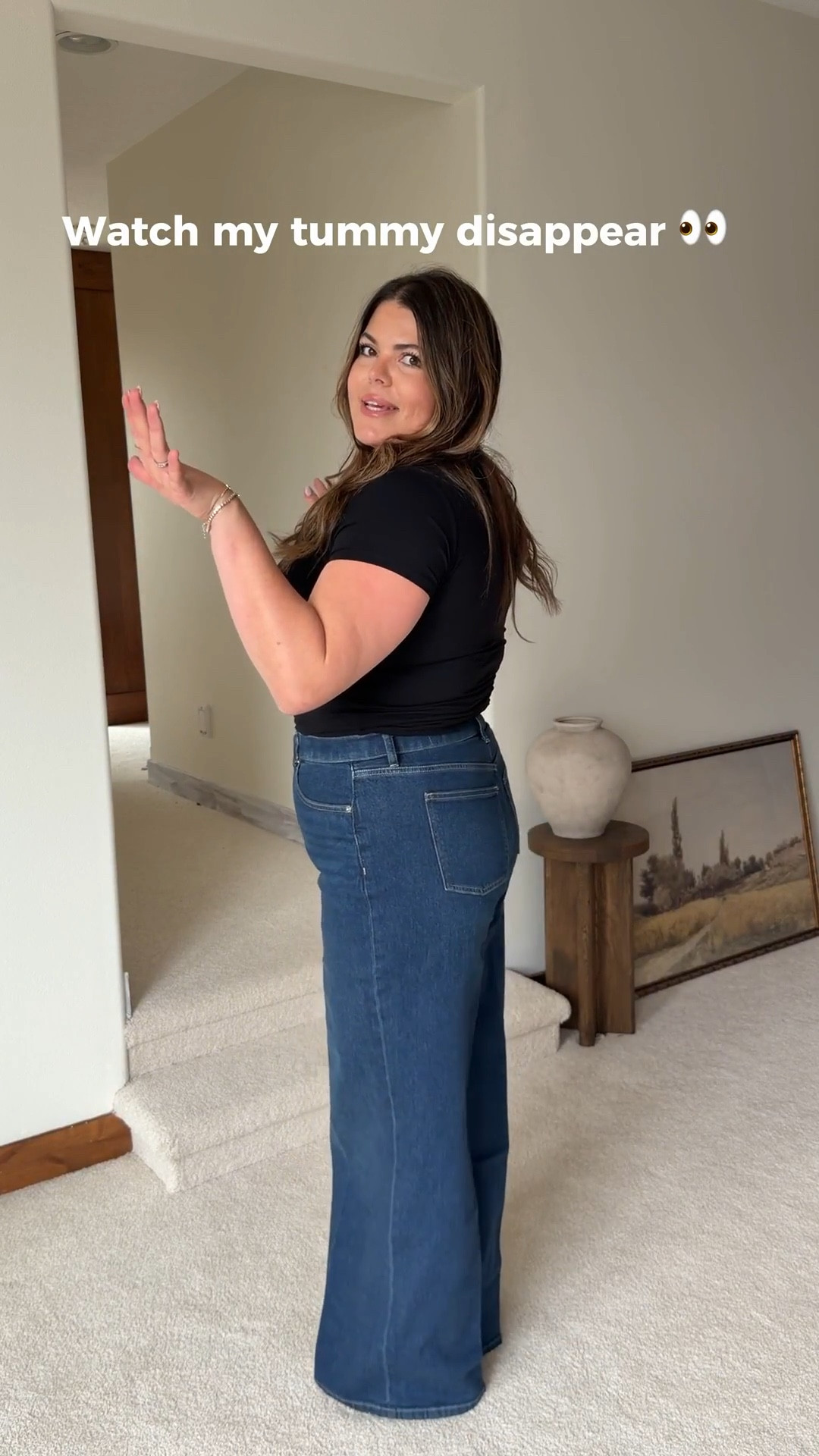 Going to start calling these the tummy tuck jeans 😂 look at the shaping and lift (but I can actually still breathe?!)

Wearing large! 

Ericaxspanx for 15% off & free shipping. 