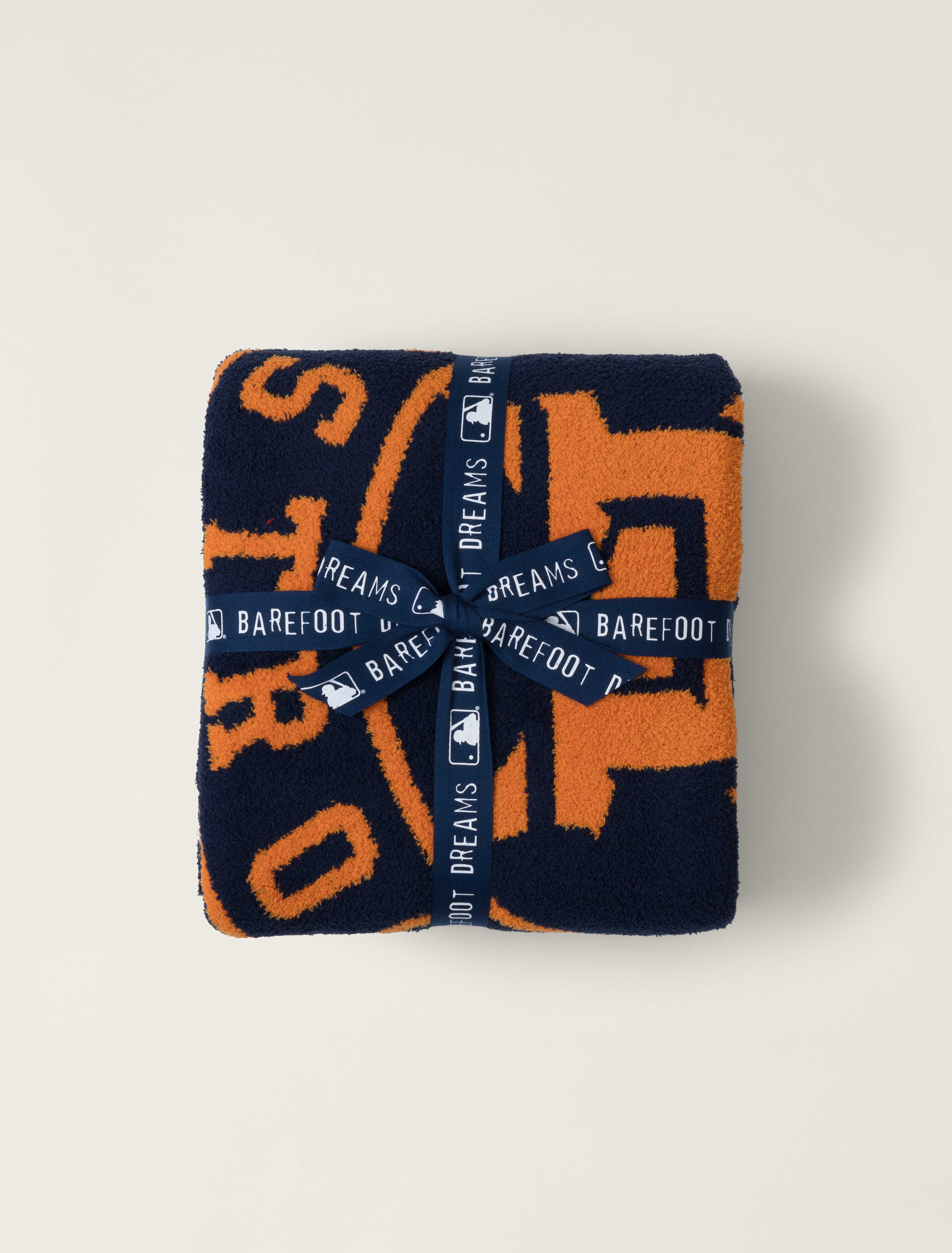 CozyChic® Houston Astros™ Throw | Barefoot Dreams