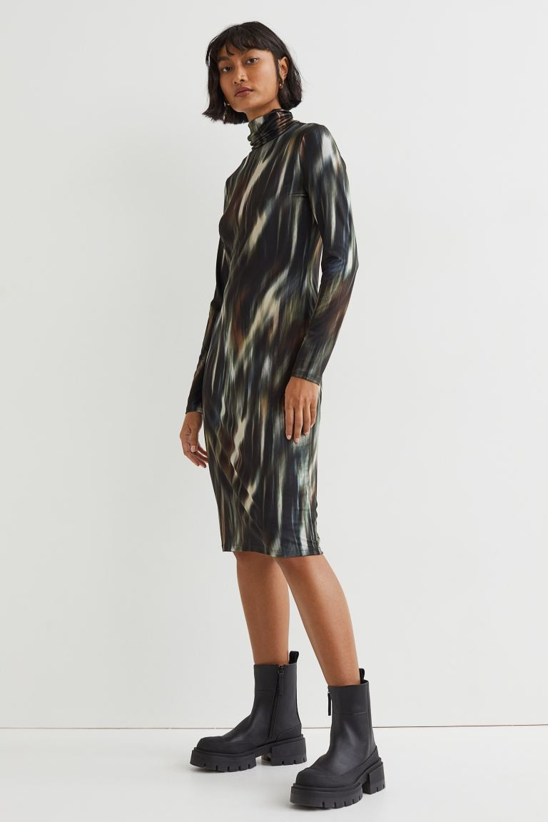 Fitted Turtleneck Dress | Dress | Dresses | Holiday Dress | Winter Outfit | Budget Fashion | H&M (US + CA)