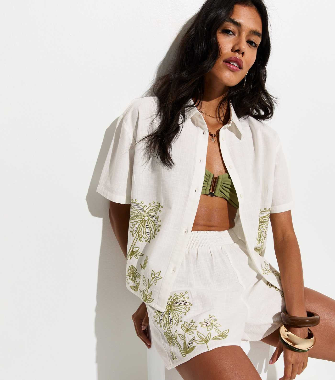 White Palm Embroidered Cotton Beach Shorts | New Look | New Look (UK)