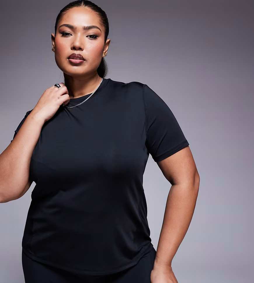 4505 Curve Icon performance t-shirt with quick dry in black | ASOS (Global)
