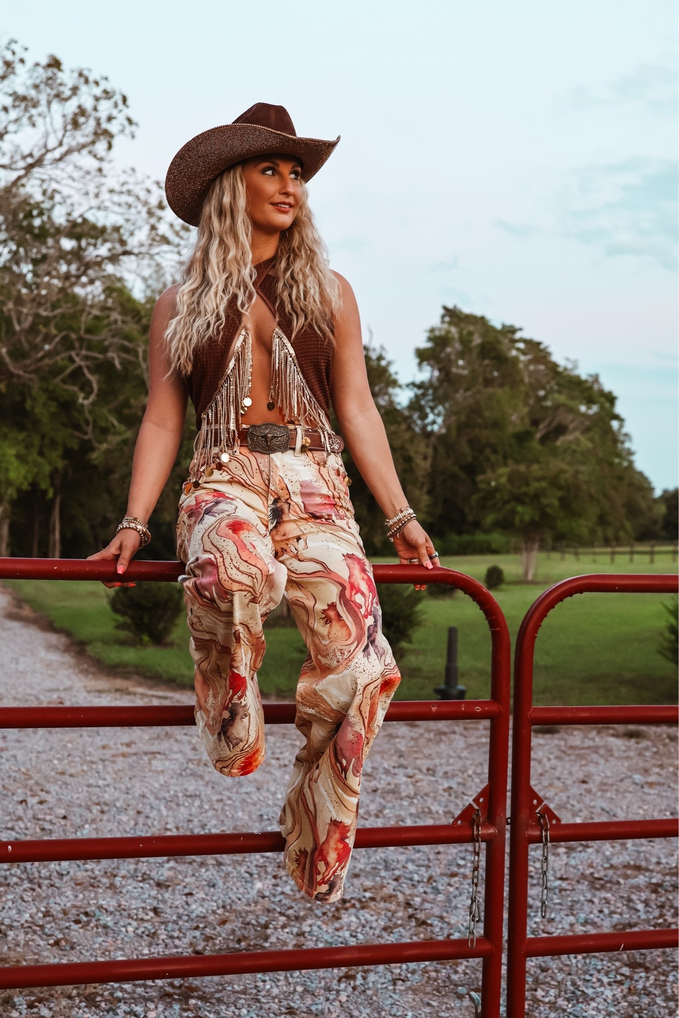 @laineywilson x @wrangler … y’all really did your big one with this launch 🐴🌞❤️

“Wild” for 🔗

#wrangler #laineywilson #westernfashion #cowgirlstyle #rodeostyle

#LTKootd #LTKSeasonal #LTKU
