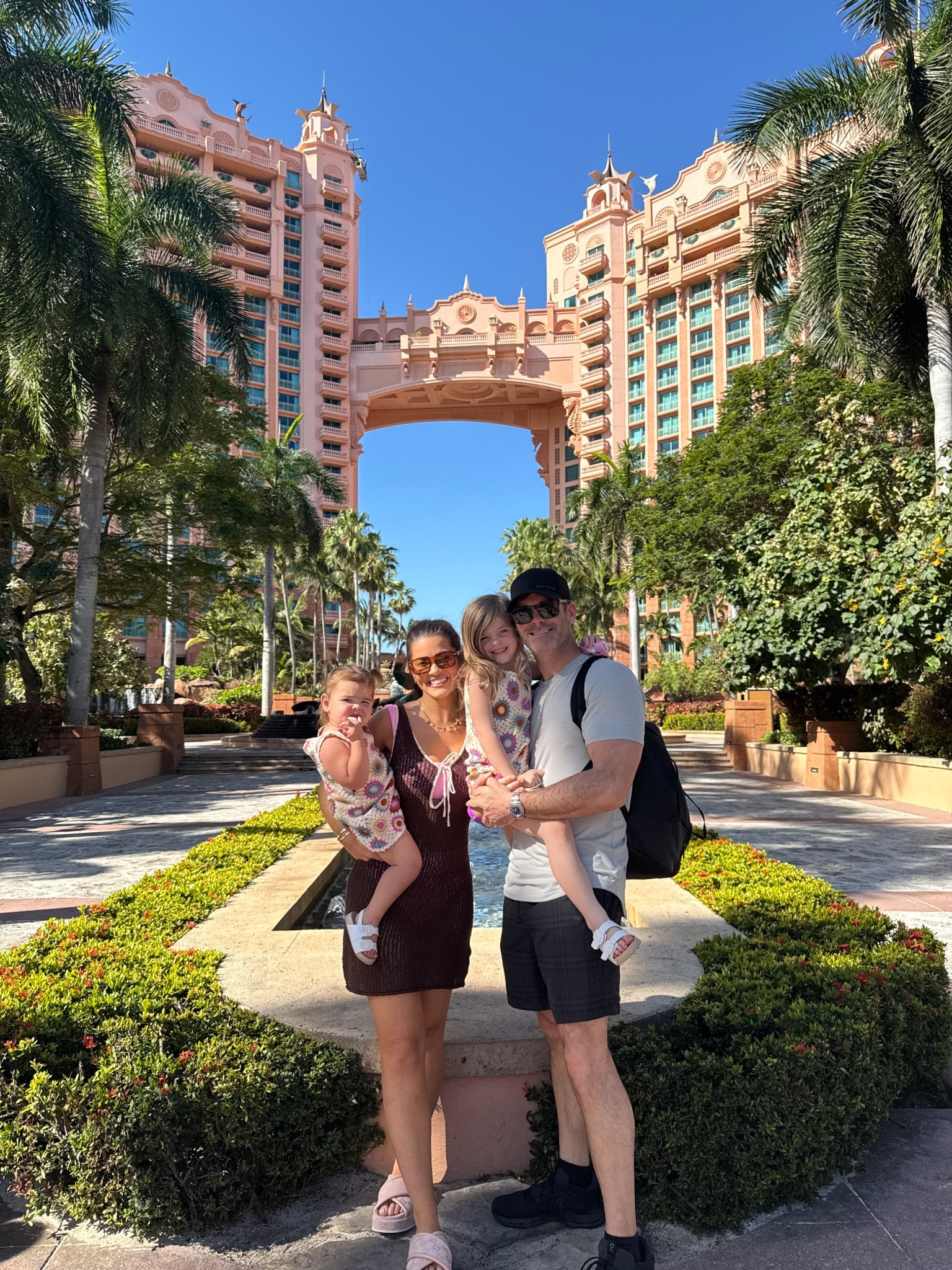 fun day at Atlantis 🫶🏼 

#LTKSeasonal #LTKKids #LTKSwim