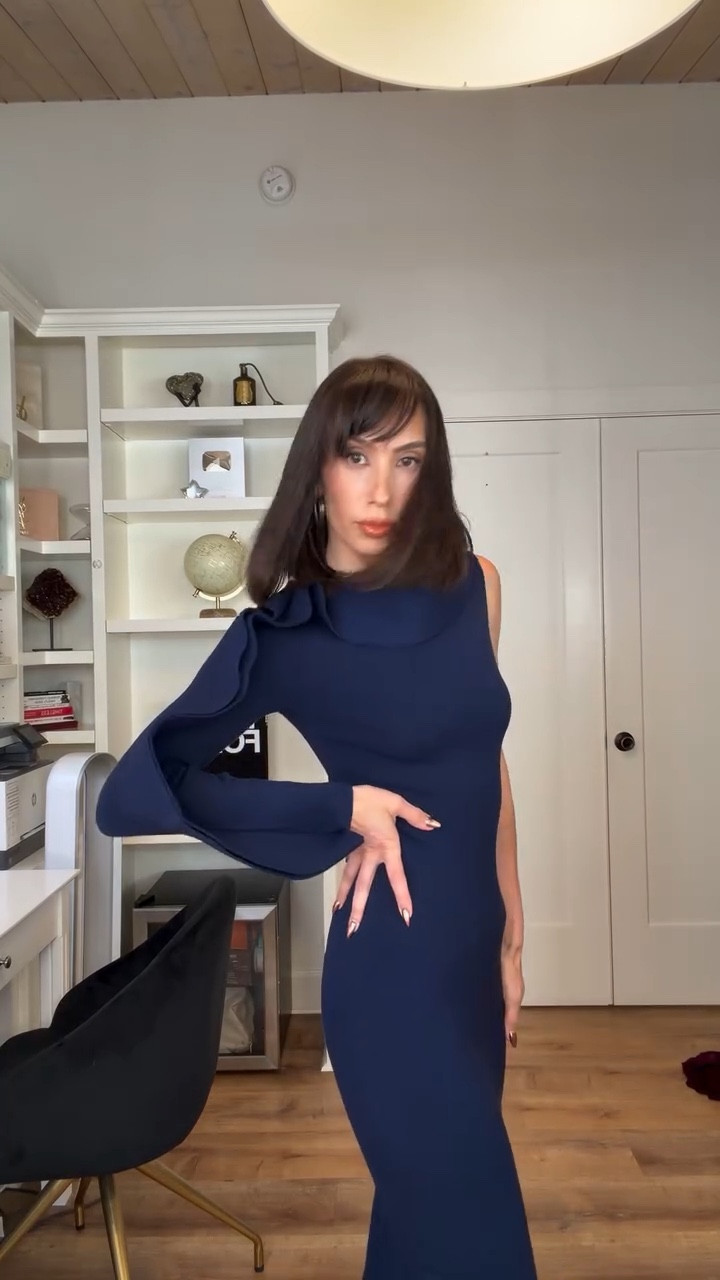 NEED YOUR HELP PLEASE!🙏🏼 

I know I’m late to the trend but wanted to show you my latest pieces from @srgatelier! Need 3 outfits for upcoming holiday events. Let me know what to keep or return, below! ⬇️😘🎄

#ootn #ootd #holidayfashion

#LTKHoliday #LTKootd #LTKSeasonal