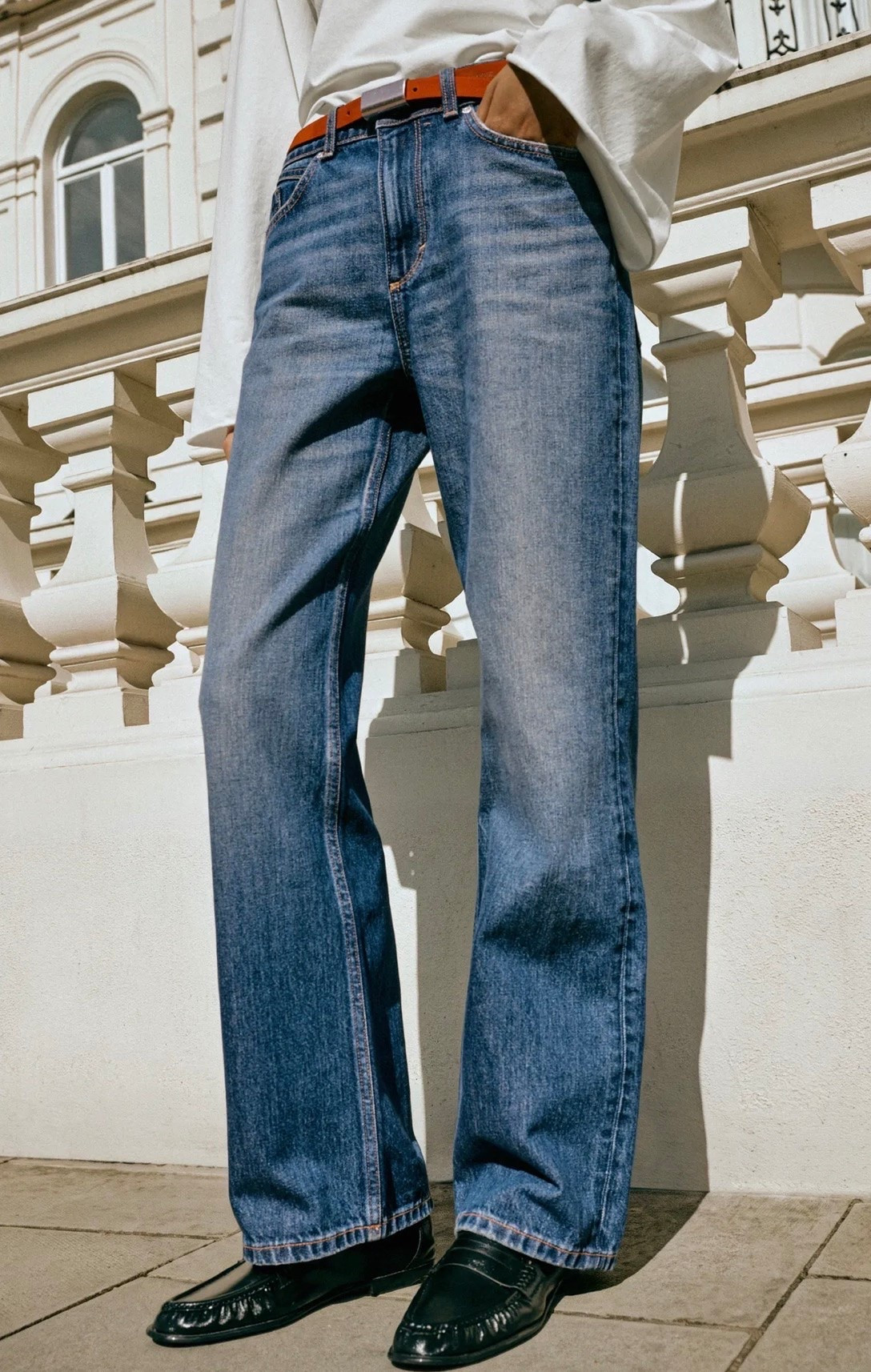 Love this style of jeans. Straight, but relaxed and slouchy. Perfect as we head firmly into loafer /boot season. These come in 7 washes

#LTKautumn #LTKjeans #LTKstyletip