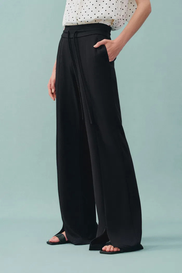 Yuri Side Slit Pants in Brushed Knit | Fabrique
