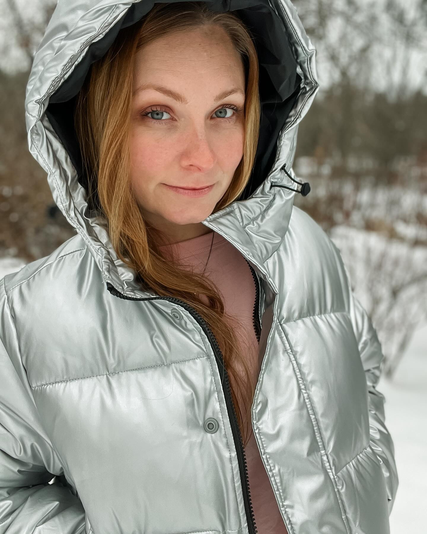 Frosty in @fabletics 🩷❄️🩶

Gift yourself—or someone special—this holiday season with the perfect blend of comfort and style from Fabletics 🌟

Fabletics.com/MoveInFabletics For VIP membership signup 

#fabletics #fableticspartner