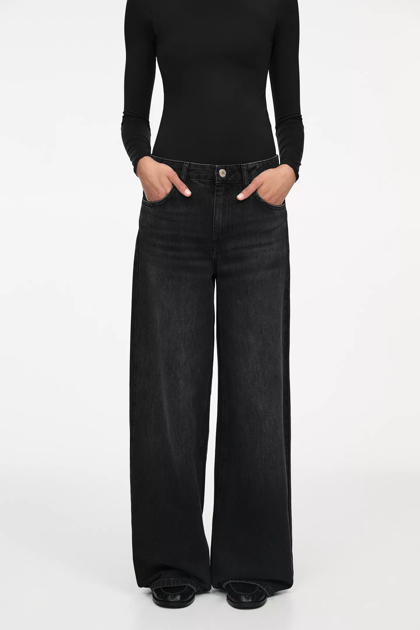 Loose fit oversize jeans | PULL and BEAR UK