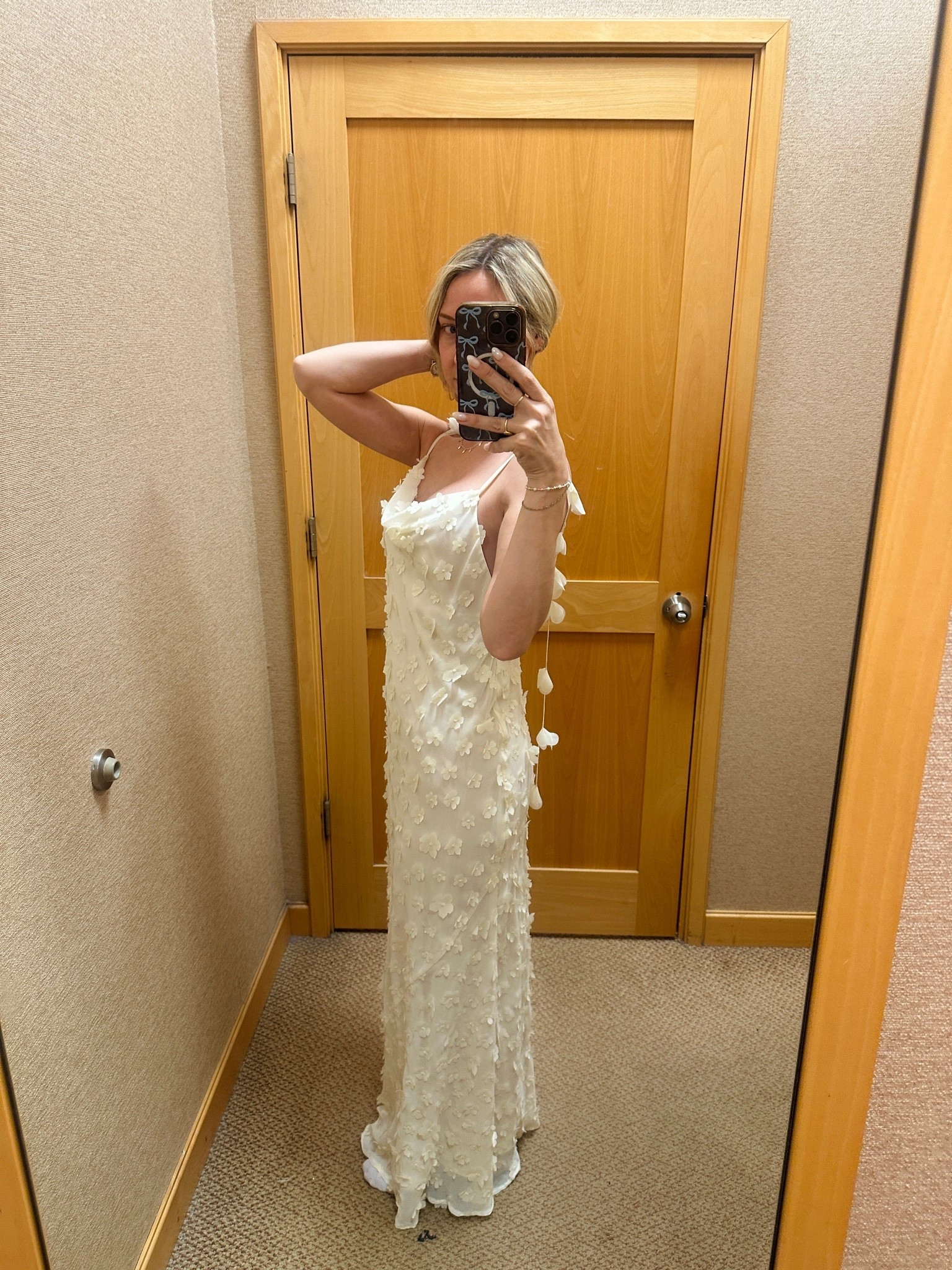 This maxi dress is perfect for brides!! The 3d flowers are so unique! This size was too large for me and is a 4 for reference so i would size down. #bridetobe #bridaldress

#LTKSeasonal #LTKWedding #LTKdayinmylife