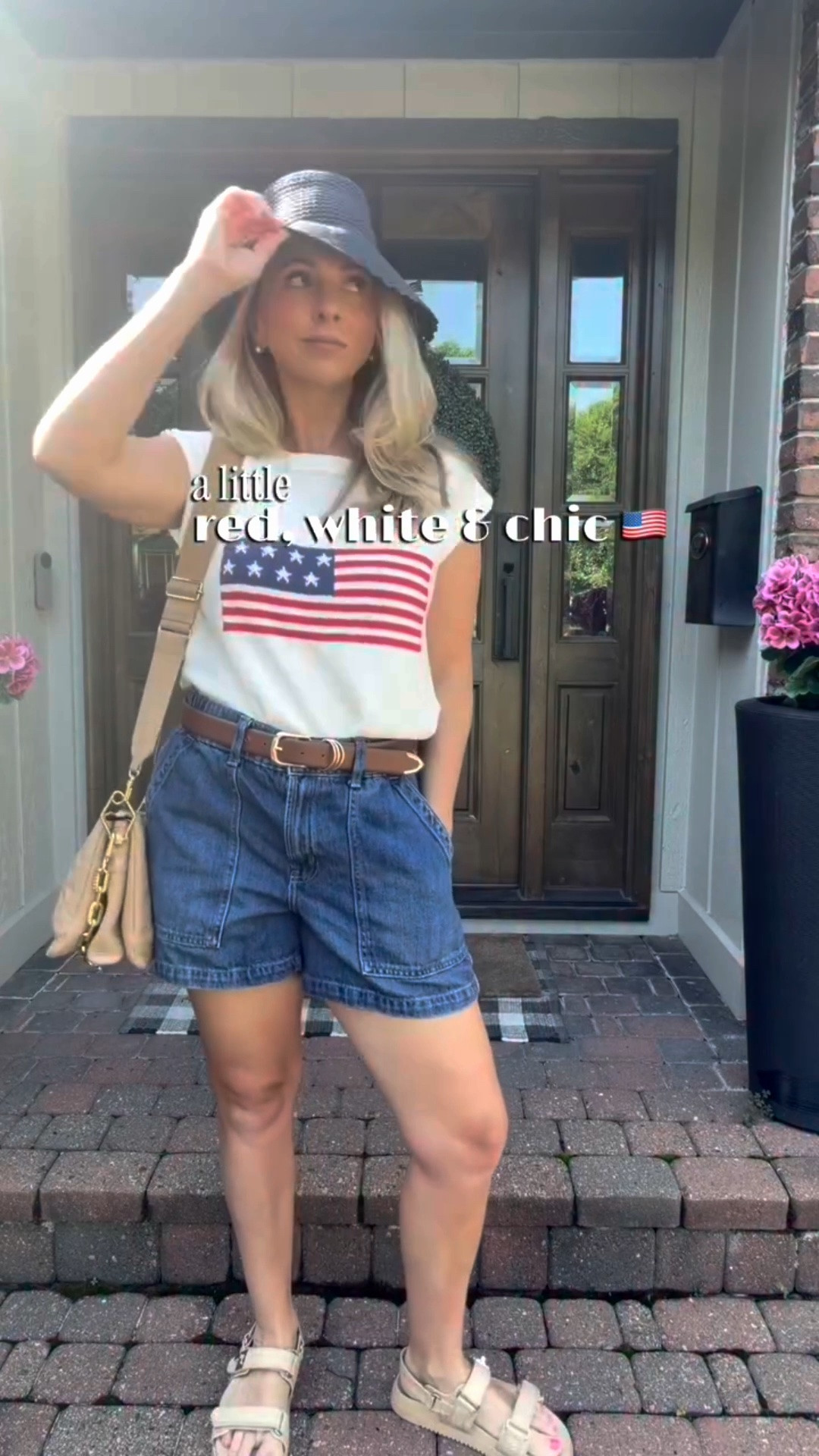 A little red, white & chic. 🇺🇸
Happy 4th, friends — hope your day is full of sunshine, good food, and sweet summer memories. 🤍

#ClassicStyle
#AmericanaStyle
#MillennialMomStyle
#SummerStyle
#ElevatedEveryday