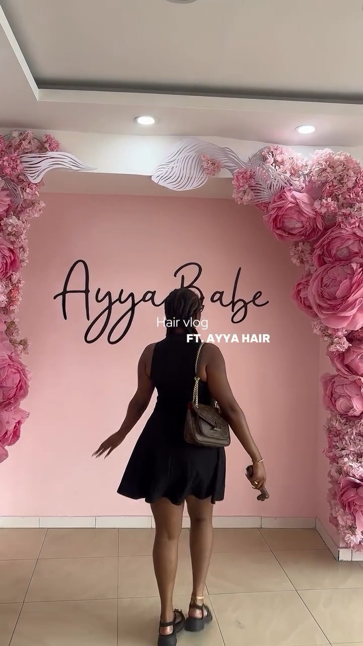 oh nothing, just me visiting @ayya_hair’s location at Opebi Road, Lagos 🇳🇬🤭💕. girlies, this hair has got to be one of the best I’ve ever come across. I’ve never done French curls before so I didn’t know what to expect but if I did have expectations, this exceeded mine 💯

wearing the strawberry blonde color in 24inches ✨and best believe I got another color to take my summer hairstyle to another level (yes I’m prepping for my summer hair already 😂)
.
.
.
#frenchcurls #frenchcurlsbraids #blackgirlhairstyles #blackgirlmagic #braidsgang #braidstylesforwomen #ayyababe #ayyahair #lagosbraider #blackcontentcreators #blackgirlmagic