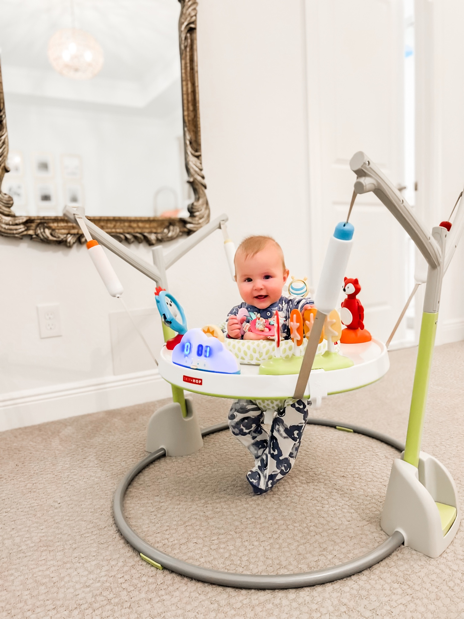 Stand up jumper ✨

#LTKbump #LTKbaby