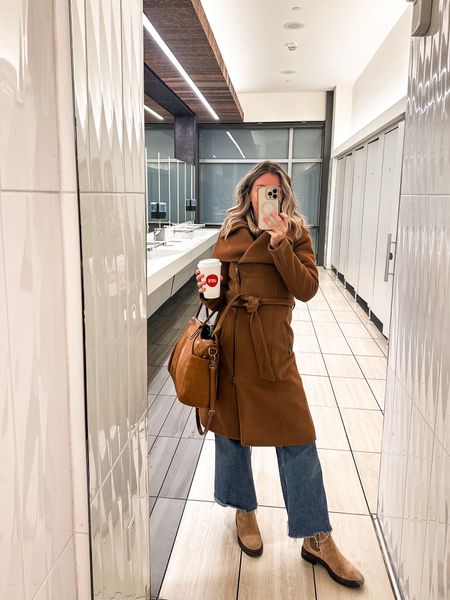 Coziest coat for a trip to the mountains ⛰️ 

#LTKSeasonal #LTKstyletip #LTKtravel