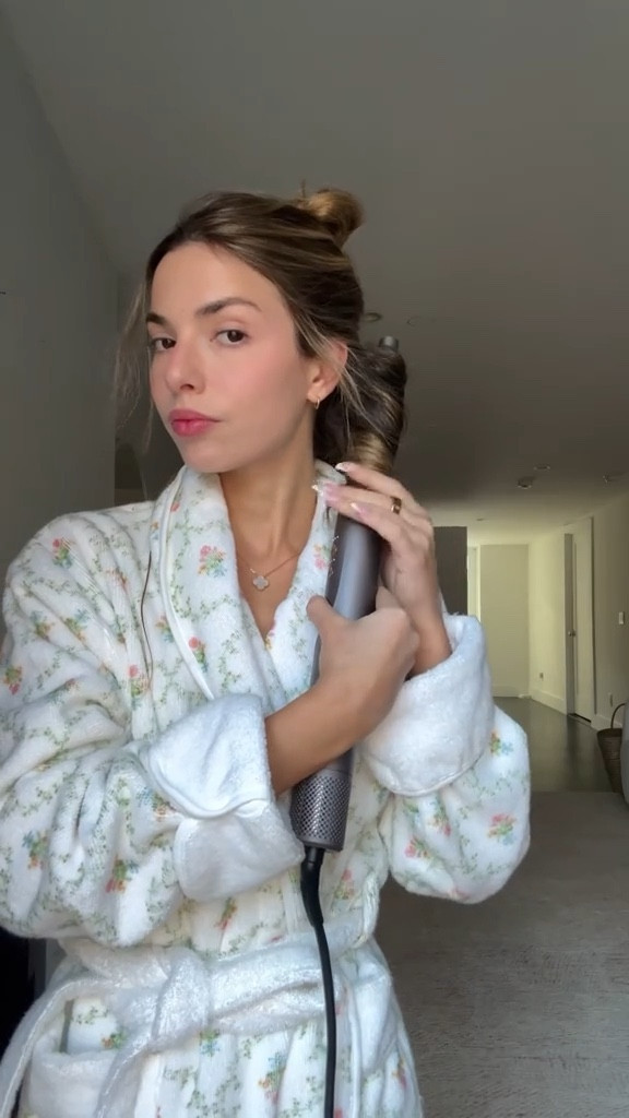 My secret to the perfect lasting at home blowout with no damage 

 #LTKBeauty #LTKSeasonal #LTKHoliday