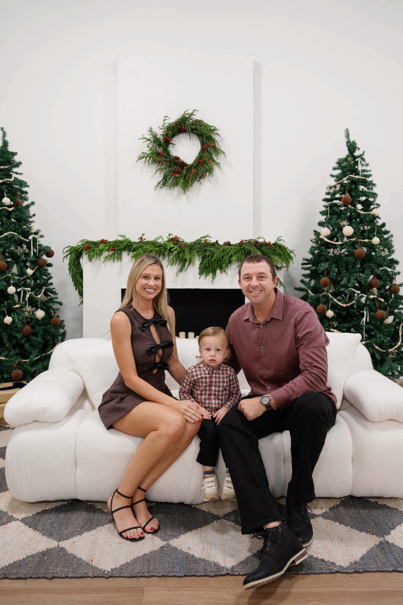 Family photo ready 🎄🤍 

#LTKHoliday #LTKFamily #LTKStyle #HolidayOutfits #ChristmasPhotos #FamilyLooks #MatchingOutfits #HolidayStyle
