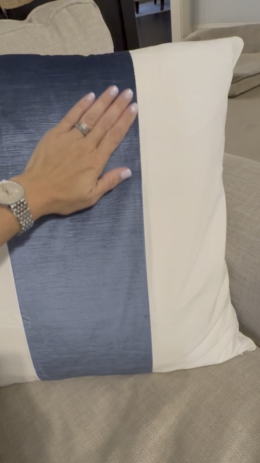 Oh the happiness that new pillows brings me! 💙🩵

#LTKFindsUnder50 #LTKHome