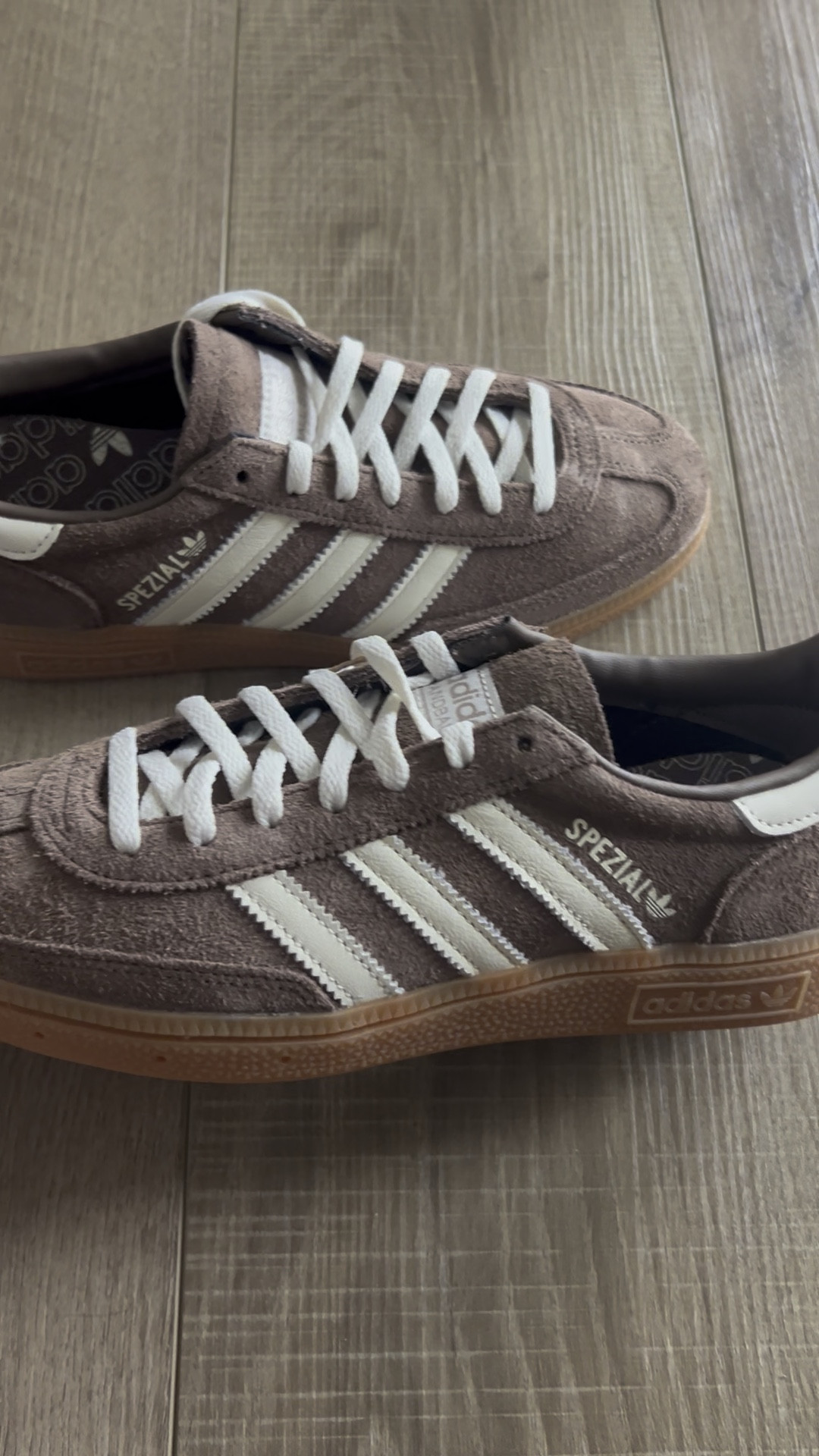 Adidas Handball Spezial brown sneakers, trending sneakers, brown crush

#LTKStyleTip #LTKShoeCrush #LTKActive