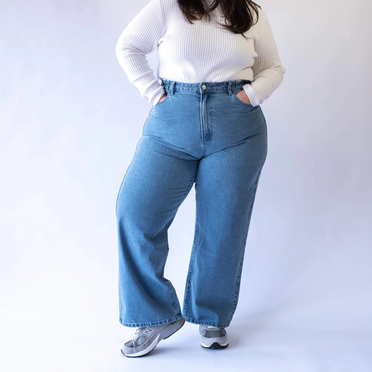 29 Inch Inseam Jeans - Light Wash | Shiny by Nature