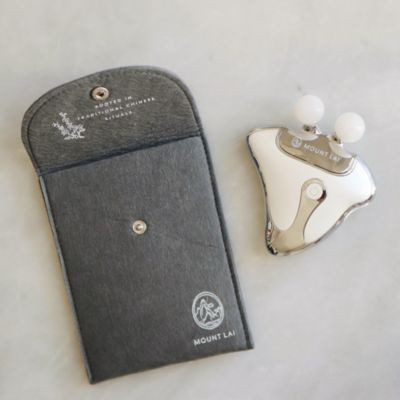 Vitality Qi LED Therapy Gua Sha Device | Bloomingdale's (US)