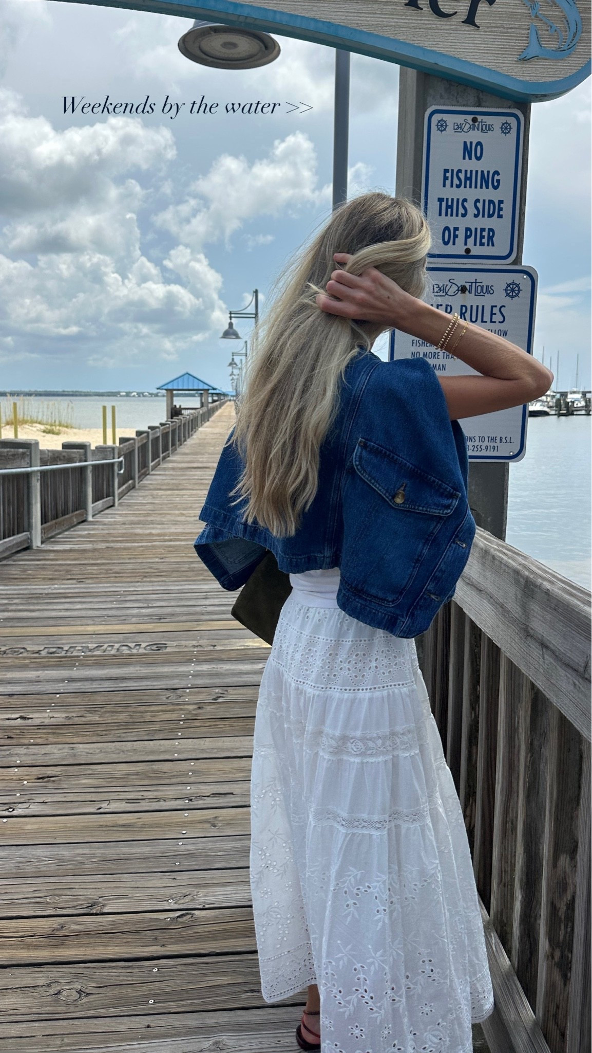Weekends by the water >> 
🌊🤍
@SimpleRetro

#LTKdayinmylife #LTKgrwm #LTKootd