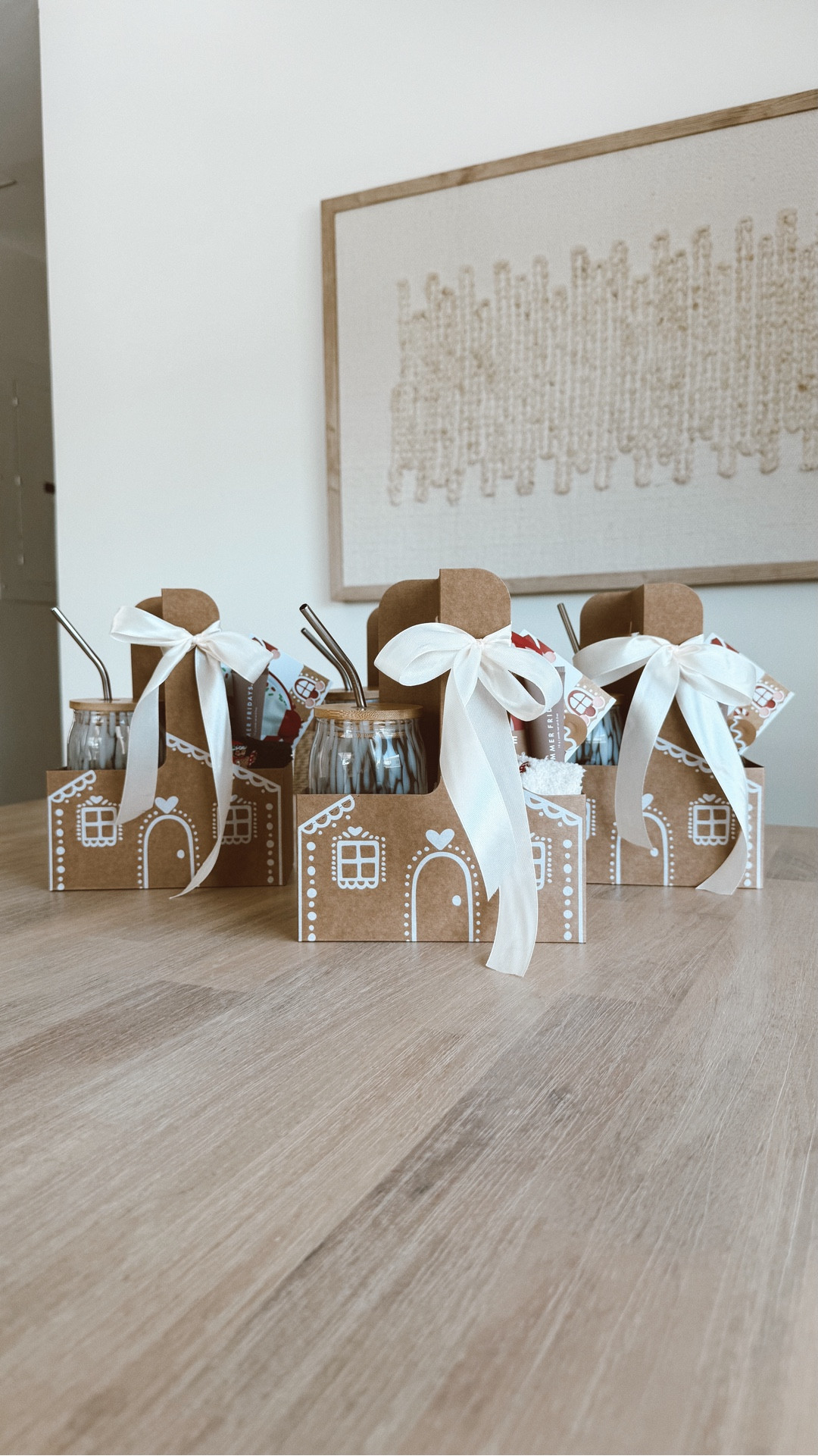 This easy Christmas teacher gift is so cute and thoughtful🤎
This gingerbread drink holder is filled with cozy gingerbread-themed goodies and a gift card - the perfect festive way to say thank you this season! ✨

#teachergiftidea #christmasgiftideas #holidaygifts #gingerbreadtheme #christmasinspo #ltkholiday #giftideasforteachers #holidaygifting #cozygifts #gingerbreaddecor #easygiftideas #teachergift #teacherchristmasgift #burrbasket 

#LTKGiftGuide #LTKFindsUnder50 #LTKHoliday