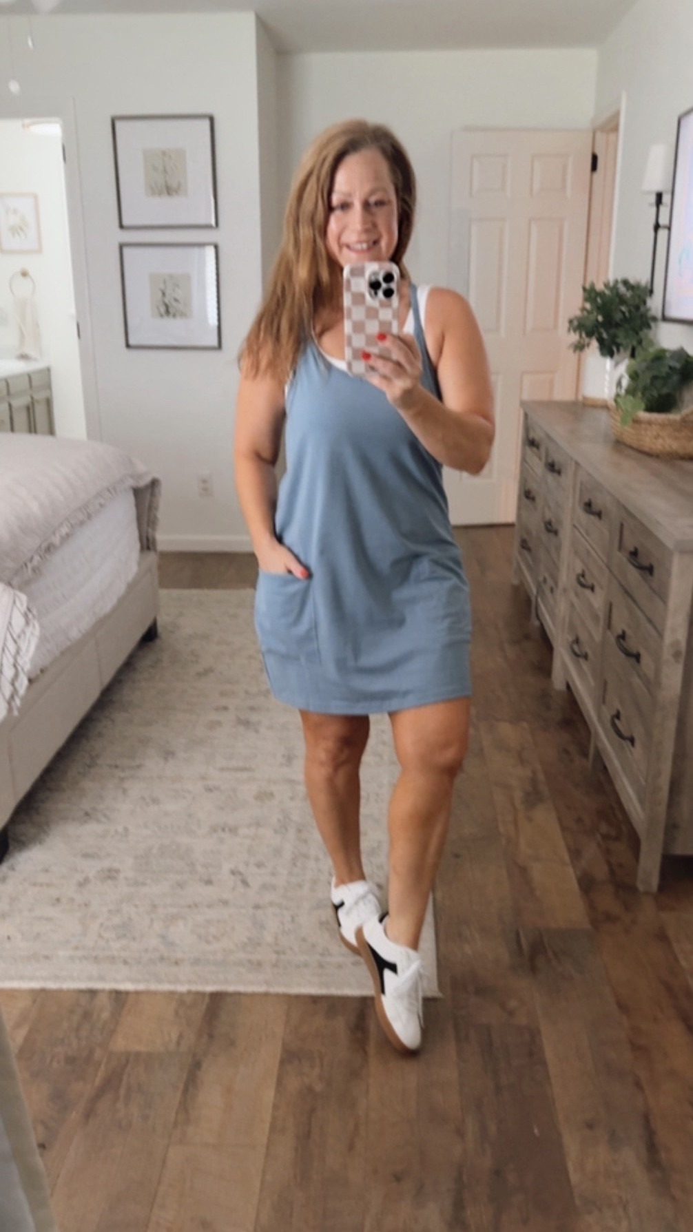 Women’s  Athletic Dress 
Built in shorts 
Pockets 
Perfect for summer or travel 

I am in an XS

#LTKootd #LTKSaleAlert #LTKPetite