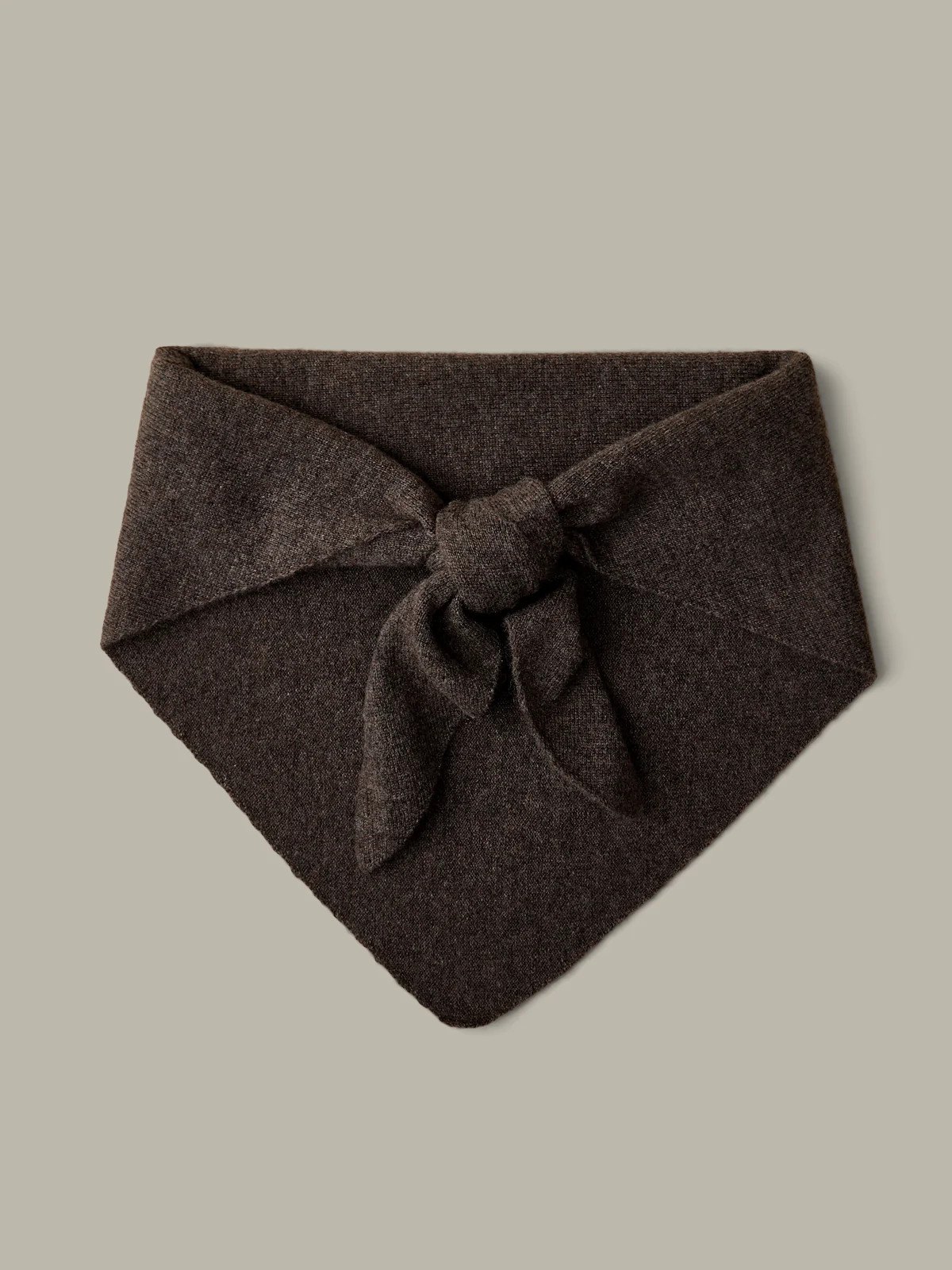 100% Cashmere Triangle Scarf | 525 America