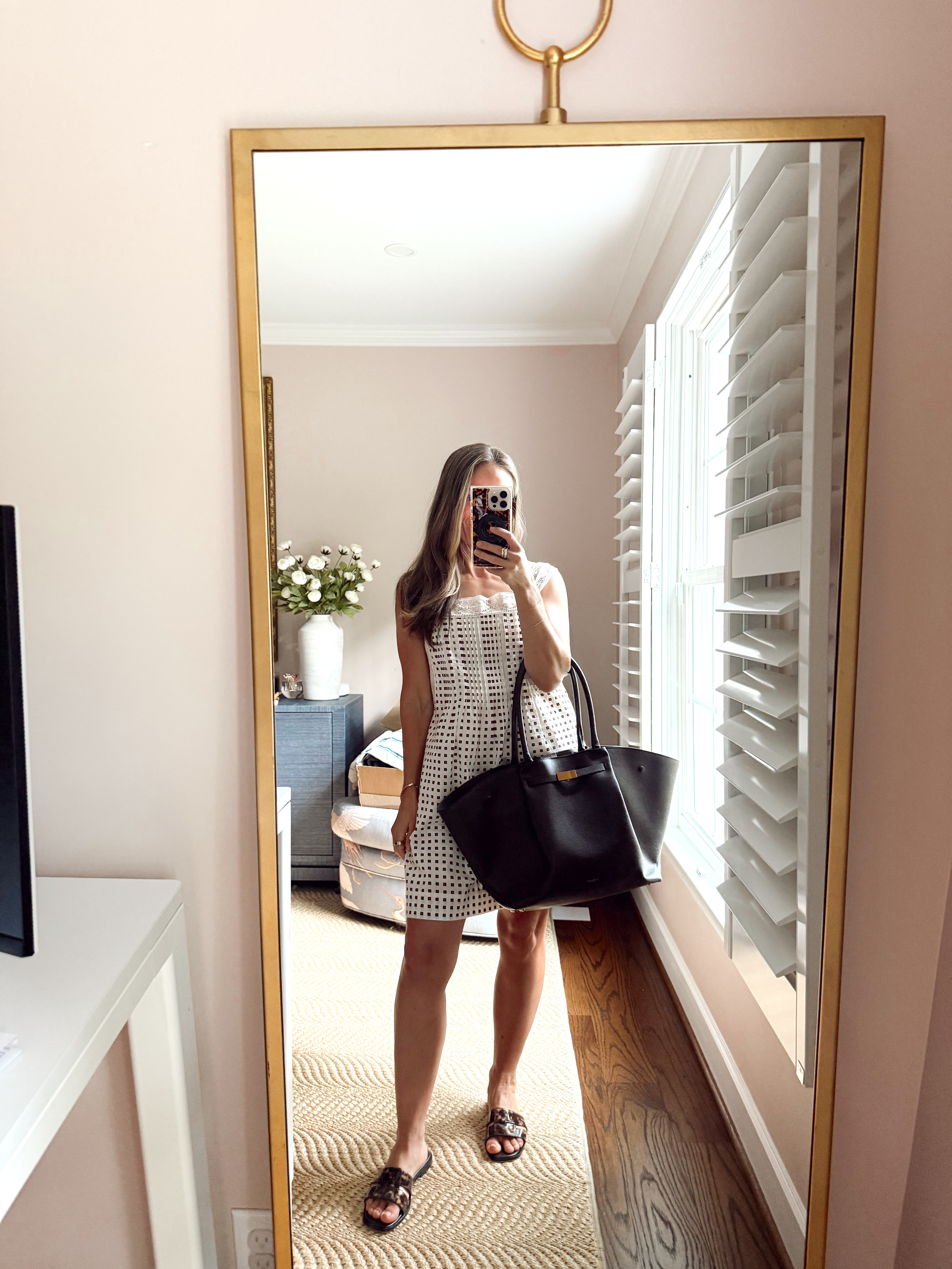 Giant, gorgeous tote for all my things and the easiest casual dress. 

 #LTKootd #LTKmomlife #LTKPetite