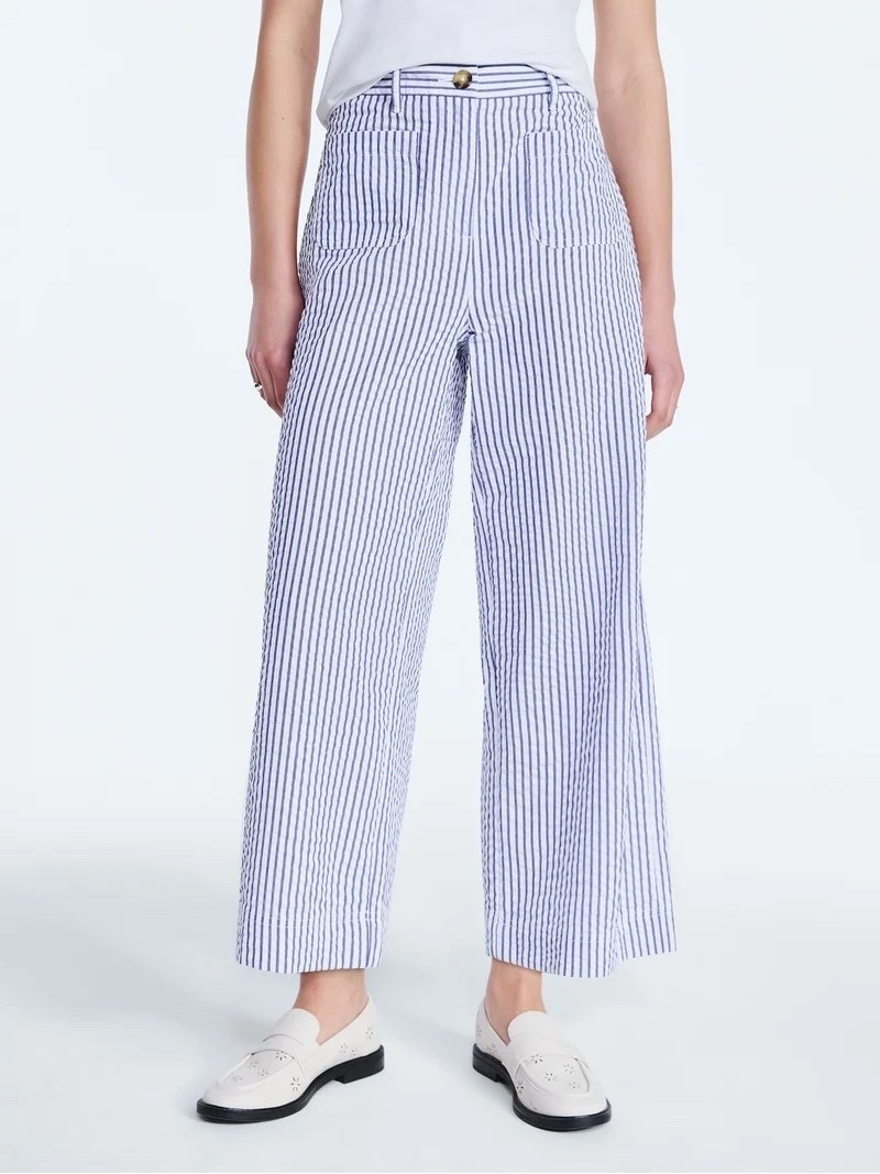 Seersucers are a summer staple! These ones are at an amazing price too 👏🏼