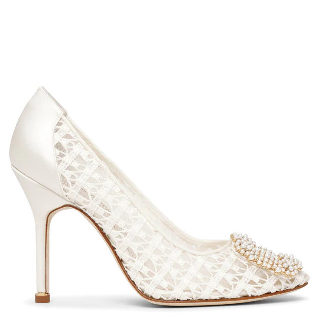 Hangisi 105 white lace pumps | Shop Savannahs (US)