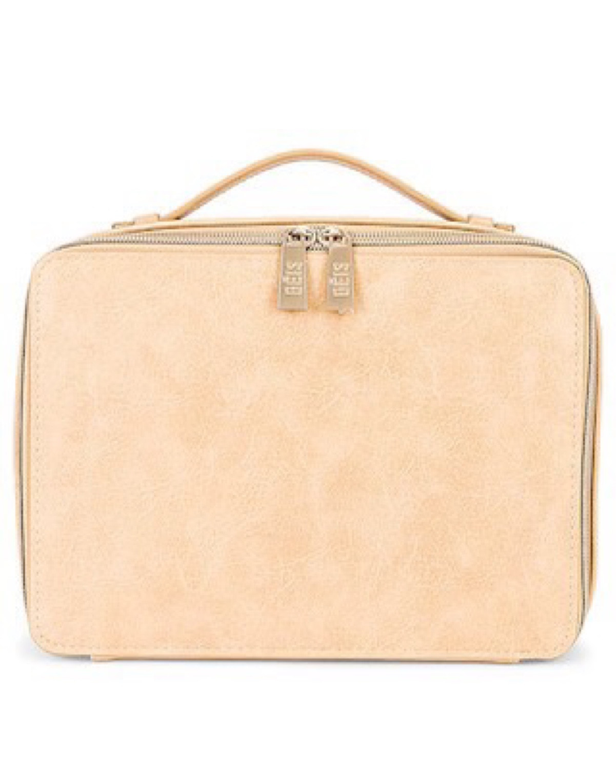 My makeup bag

#LTKbeauty #LTKitbag #LTKover40