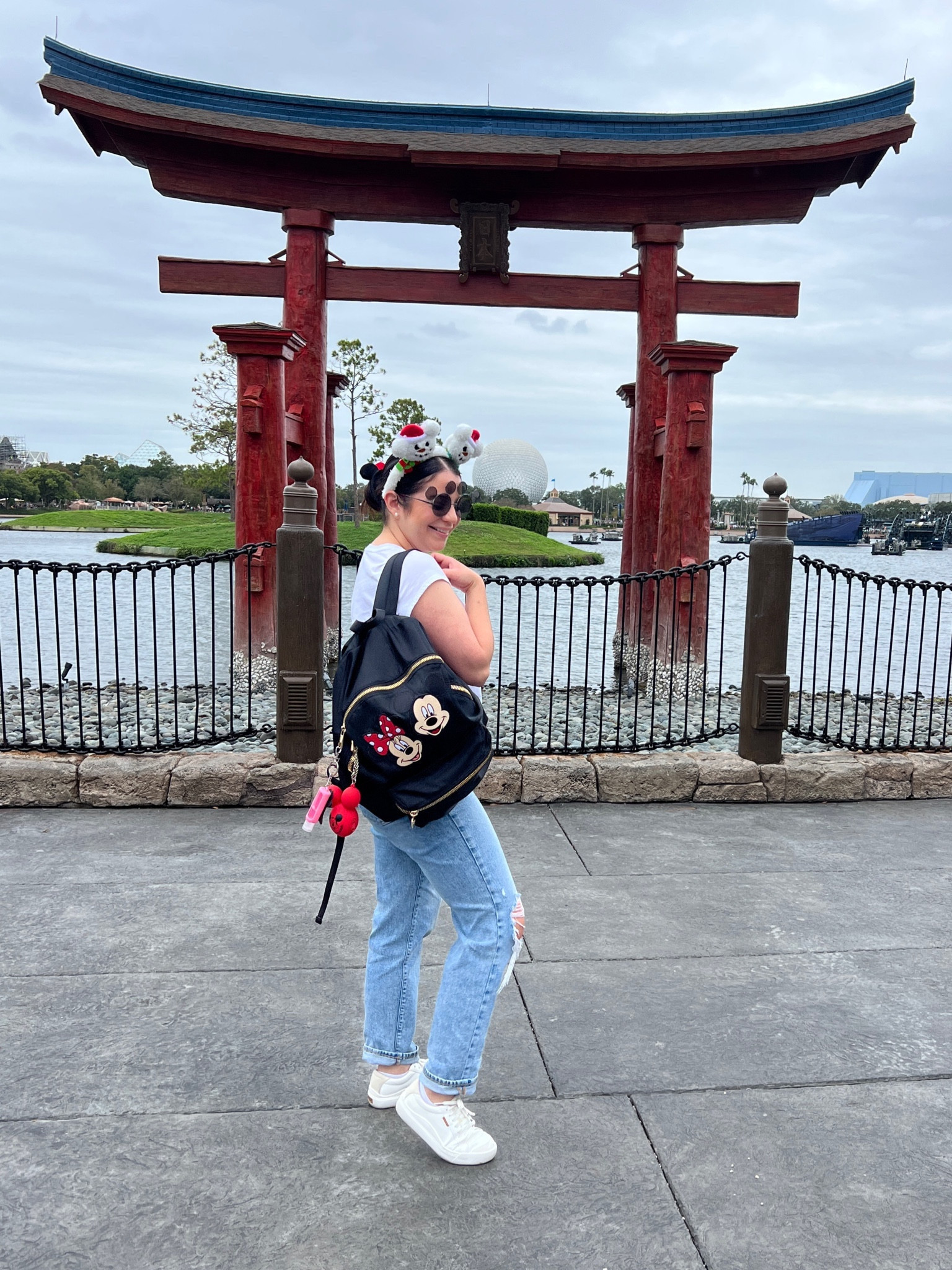 Epcot 🤍

#LTKtravel #LTKfindsunder100 #LTKCyberWeek