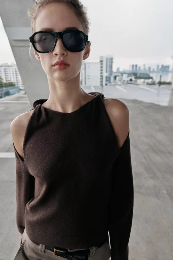 CUT-OUT KNIT JUMPER | Zara UK