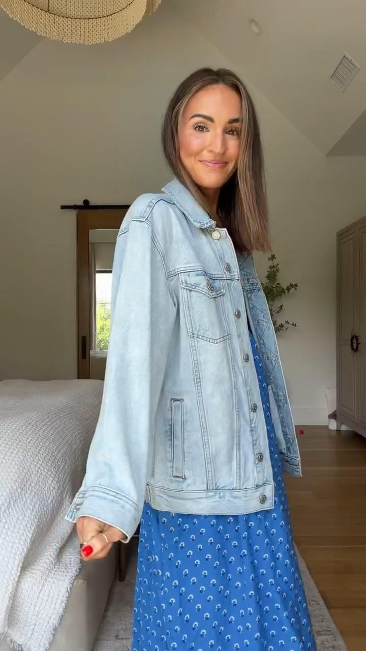 Obsessed with this blue dress! 💙 looks so cute by itself or under a jacket / cardigan 🫶🏼 runs tts and is 20% off with code LTK20 🥳

#LTKxMadewell