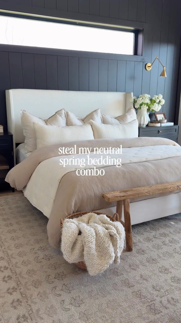This neutral spring bedding look is one of my favorites right now.