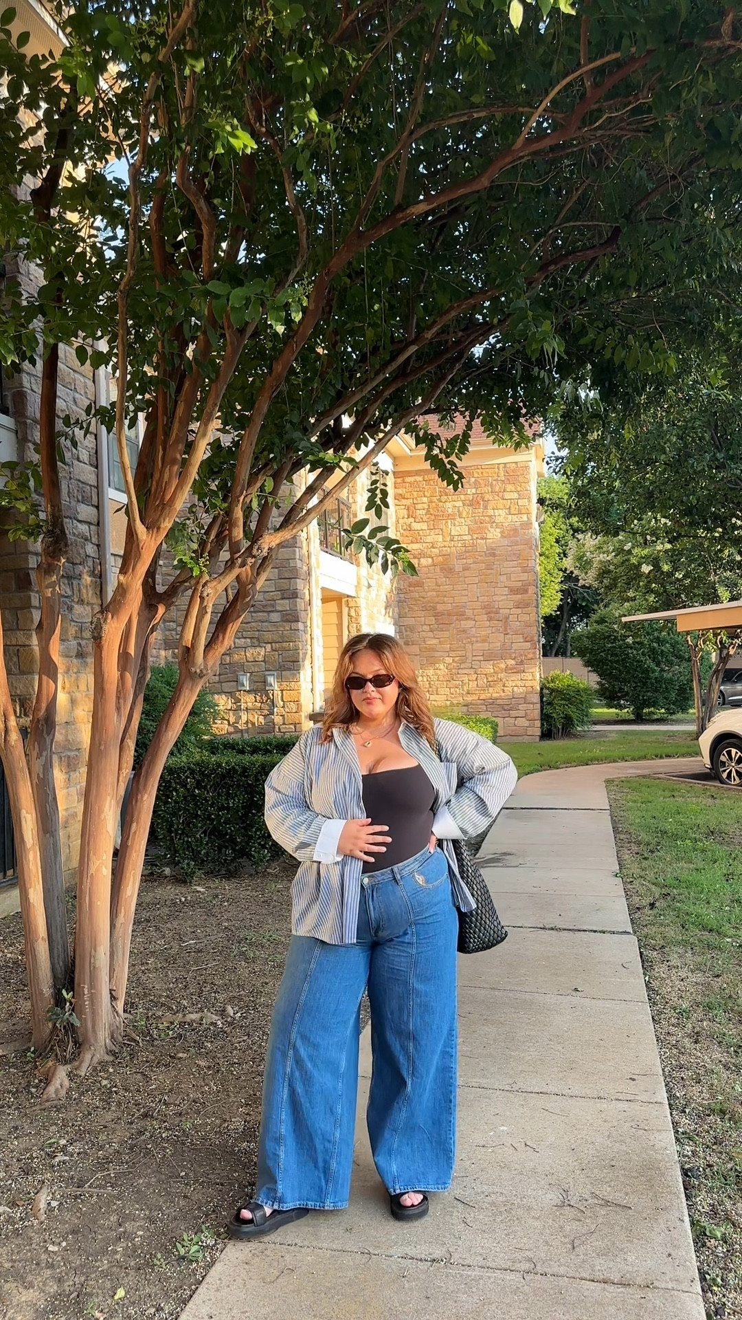 18 weeks preggo + curve friendly/size 14/16 summer ootd! Wearing a 34 in these jeans (sized up for the bump) but would size up again honestly! & an XL in the button down and body suit. I can’t believe these jeans are AMAZON🥹

#LTKBump #LTKPlusSize #LTKFindsUnder50