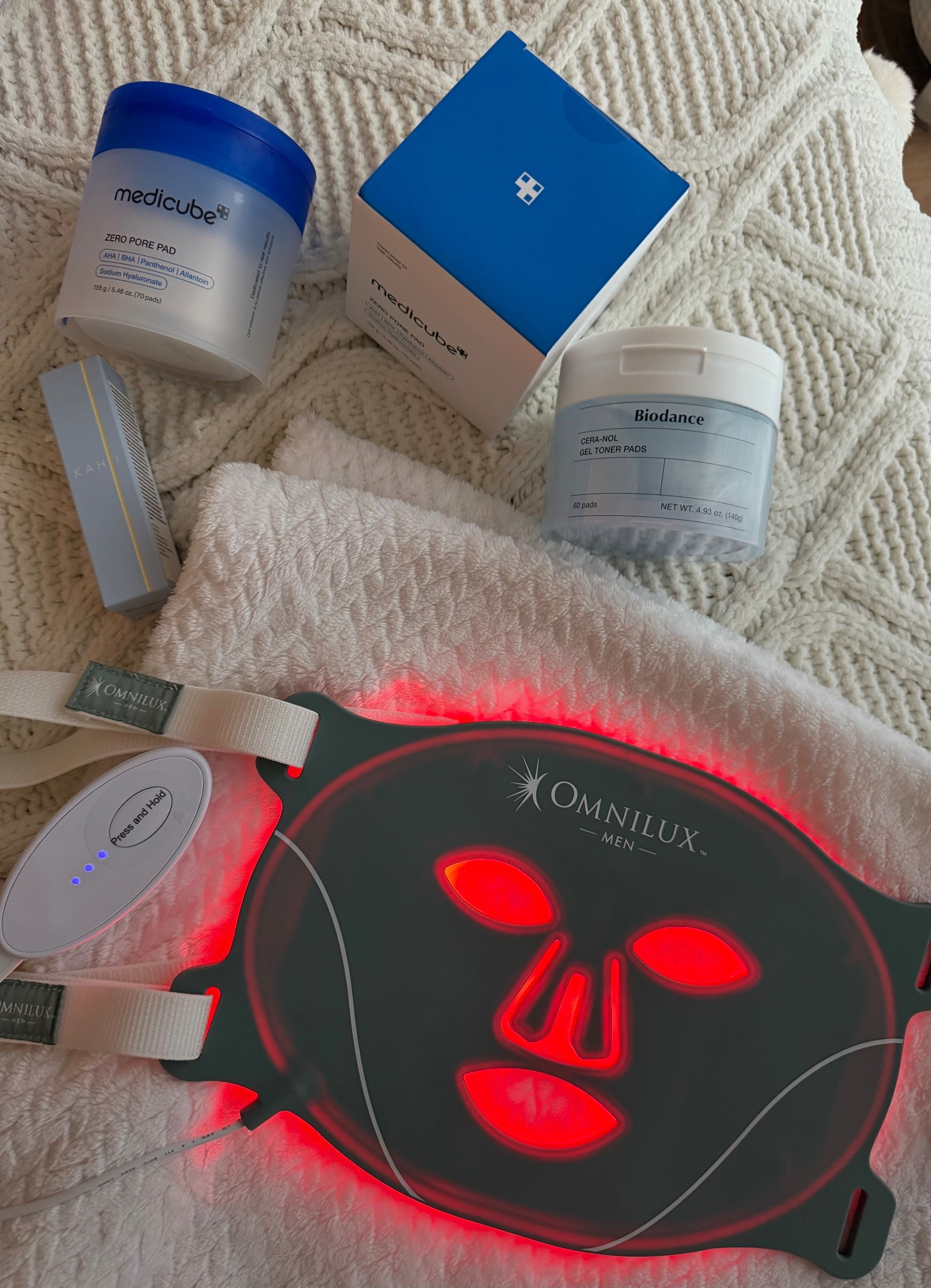 $75 off OmniLux red light mask 🥰 pro tip: get the men's version because it's "stronger" & designed to penetrate deeper into the layers of the skin ❤️ you're welcome 😉

#LTKGiftGuide #LTKSaleAlert #LTKCyberWeek
