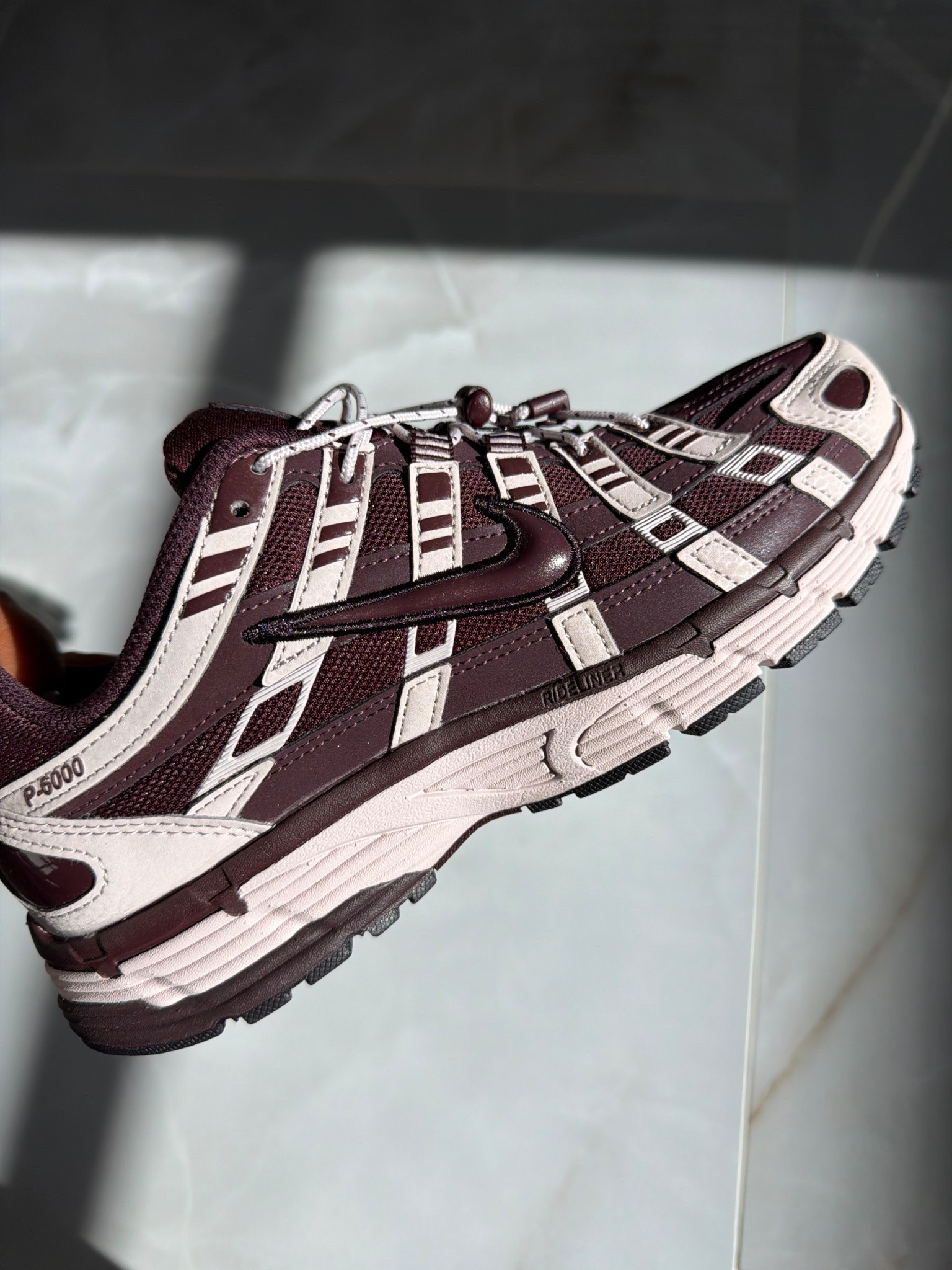 LOVE THIS COLORWAY!!

Nike
Sneakers 
New sneakers 
Burgundy 
Pink 


 #ltkactive #ltkmomlife #ltksalealert

#LTKmorningroutine #LTKActive #LTKPetite