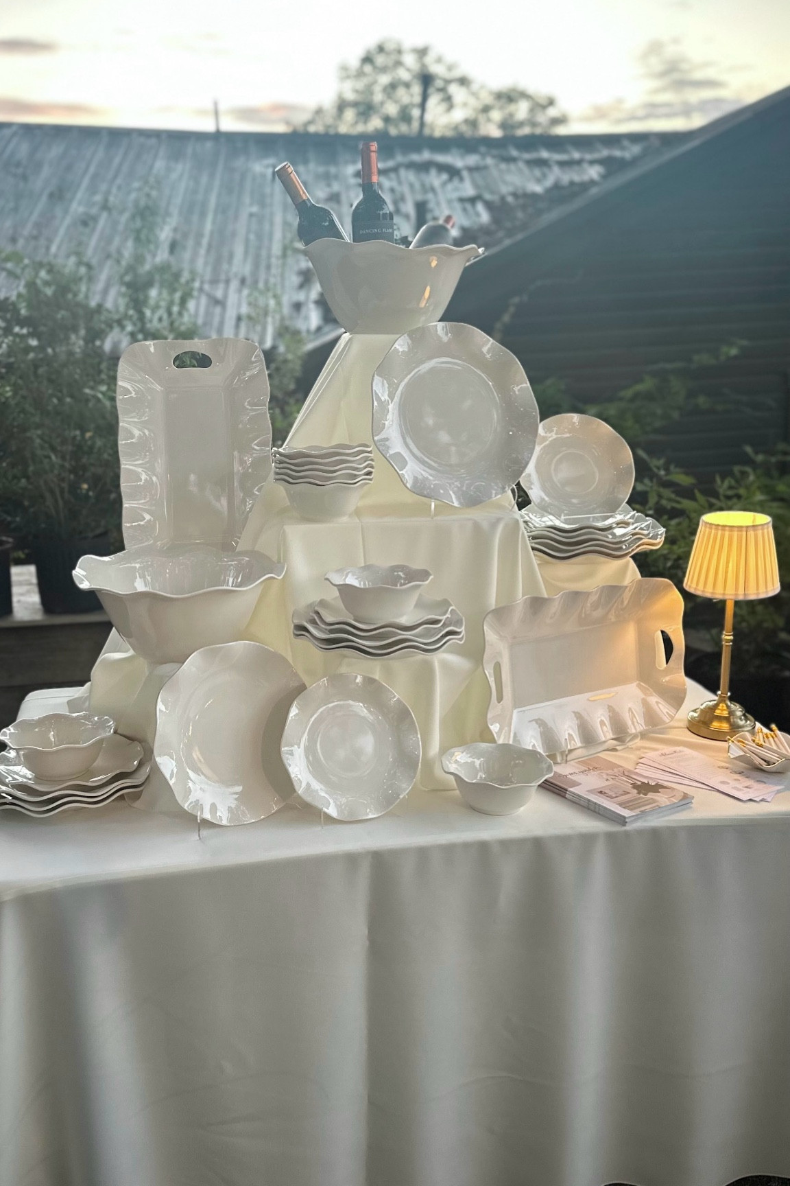 Susan Gordon Pottery’s melamine collection is live (and dishwasher safe)!! The serving pieces would make great gifts! 