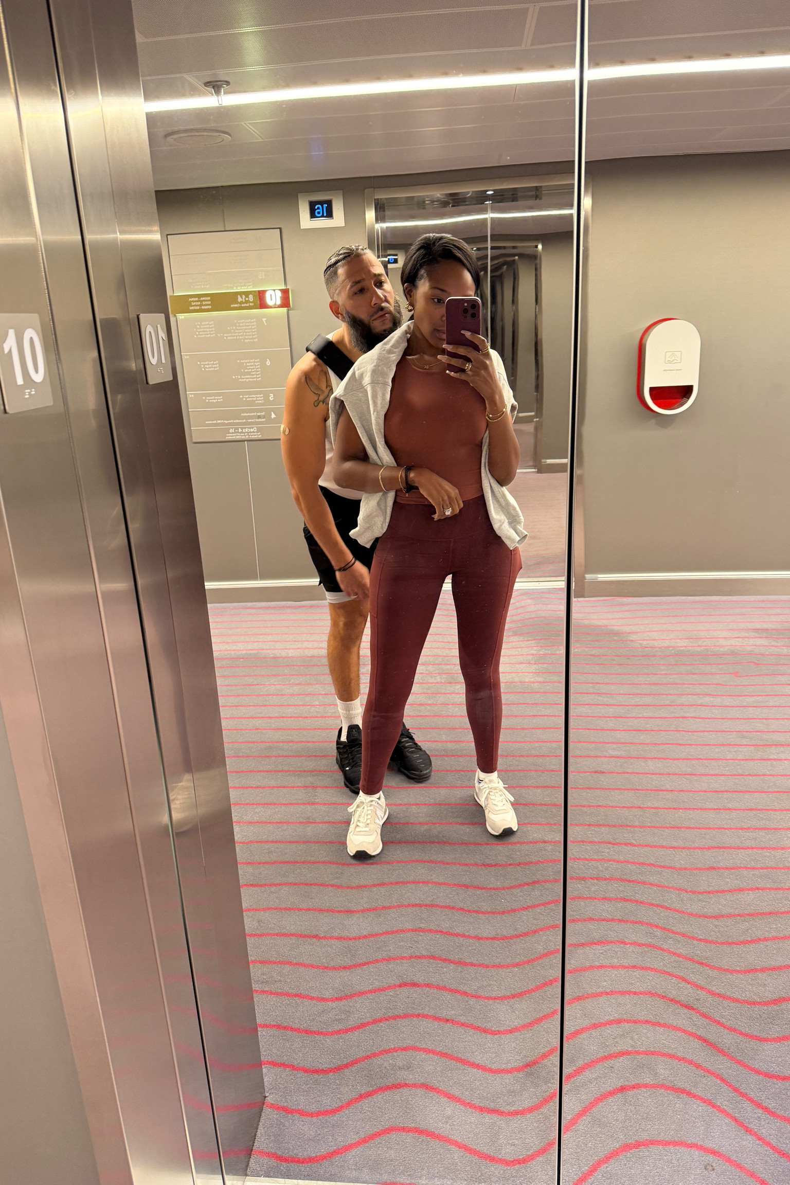 Work out outfit 

|•Size small I’m 5’4 | 140lbs | 36D -27 -40  IG & YT: kirasfashionfinds TT: kiraabboud•|

#LTKFitness #LTKShoeCrush #LTKActive